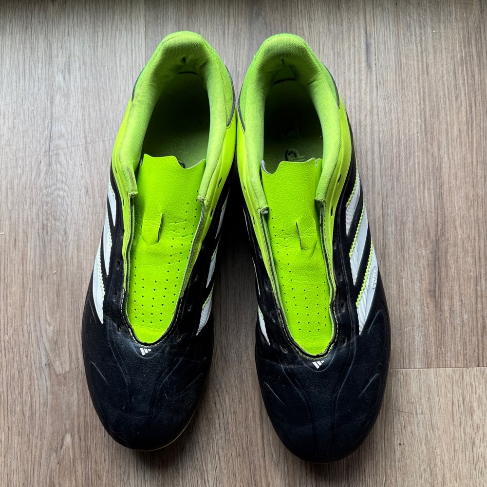 Men’s soccer cleats